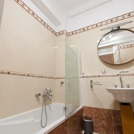 Azurappart 2-room Super Centre *