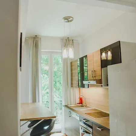 Azurappart 2-room Super Centre